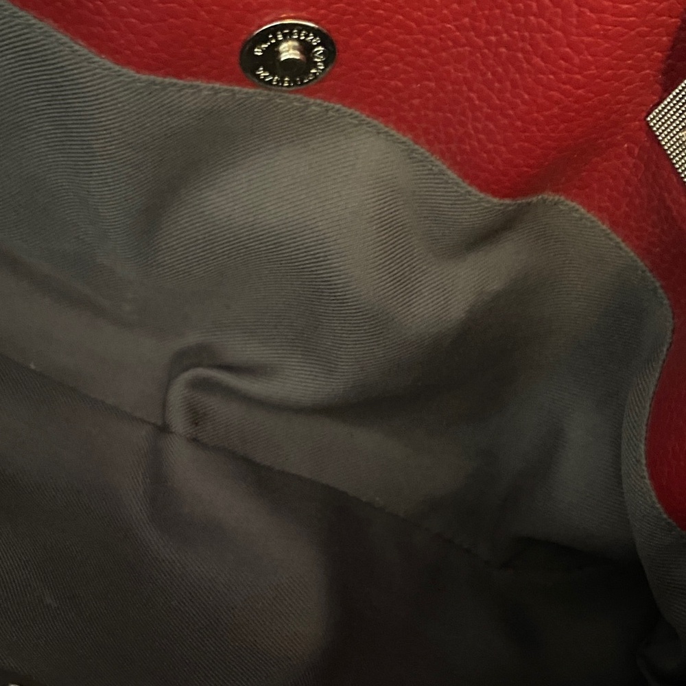 π FREE Jessica Leather Shoulder Bag - Picture 10 of 14